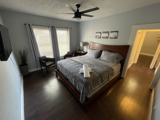 Photo - 410 E Floribraska Ave
