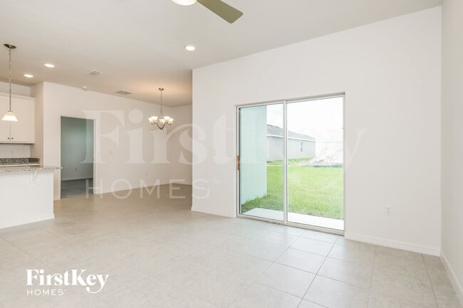 Photo - 1585 Isleta Lp