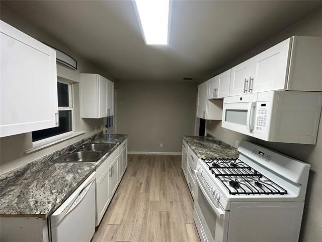 Photo - 2908 Binyon St