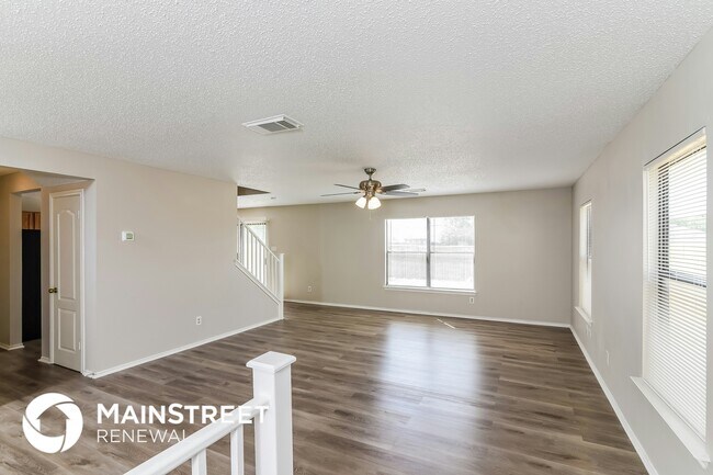 Photo - 1218 Crossing Oaks