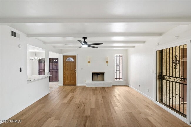 Photo - 5520 N 77th Pl