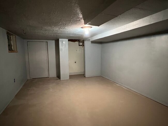 Photo - 5924 Arendes Dr Unit 5924