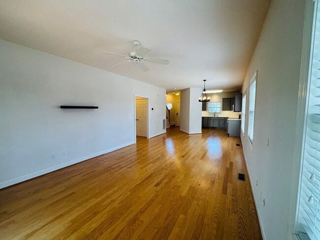 Photo - 200 Meadow Dr NW