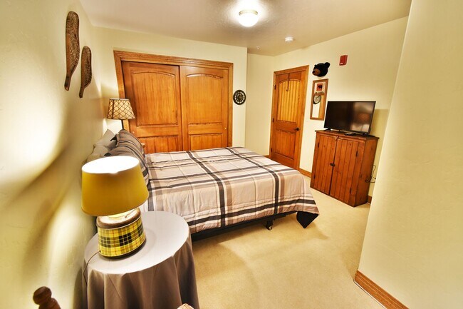 Photo - Monthly Rental - 724B Anemone
