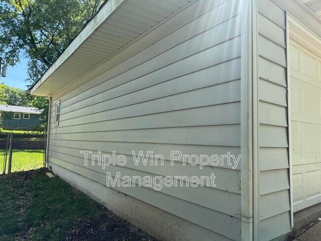 Photo - 48 Wayside Dr