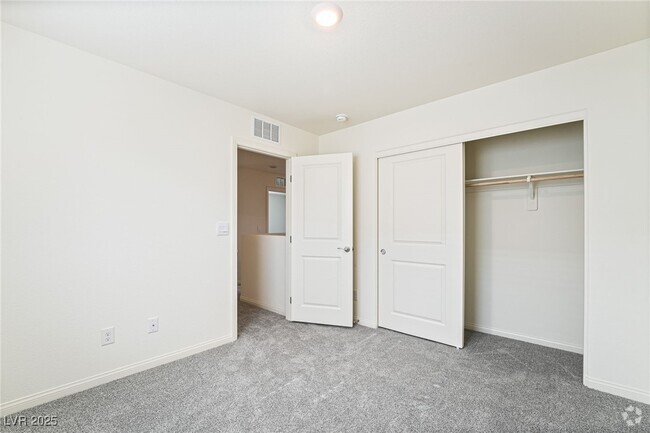 Building Photo - 3324 La Cura Ave Rental