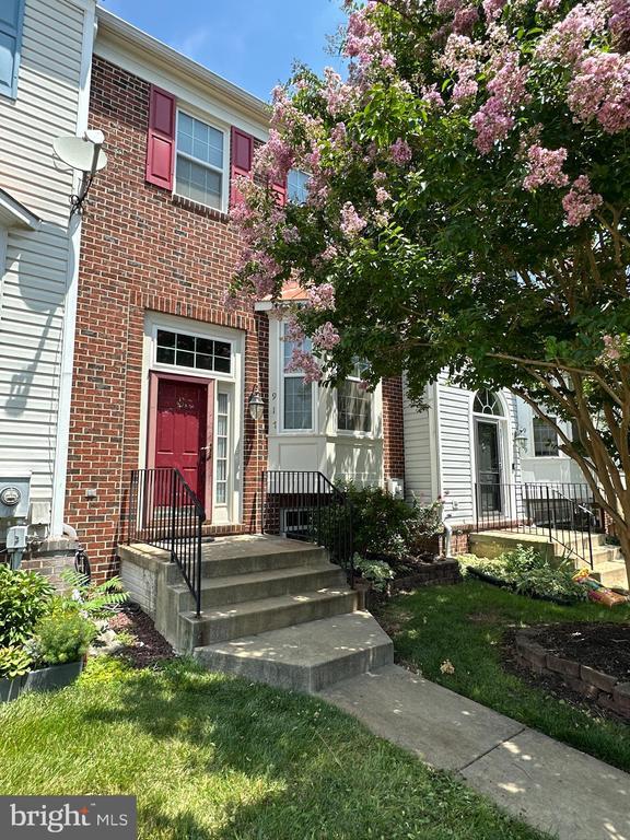 Building Photo - 917 Halleck Dr