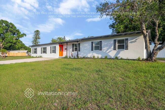 Building Photo - 4000 Marlin Dr SE