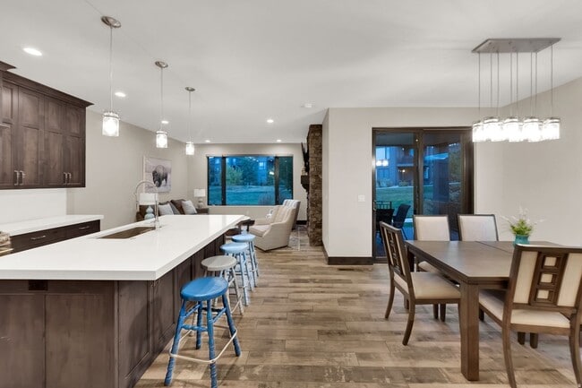 Photo - 6357 E 820 S