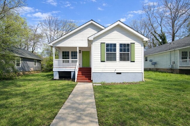 Building Photo - 643 Langston Dr SW