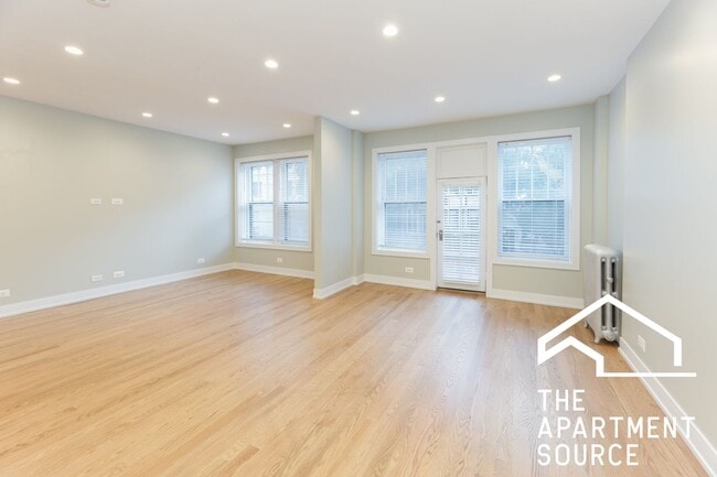 Photo - 428 W Surf St Unidad 1A