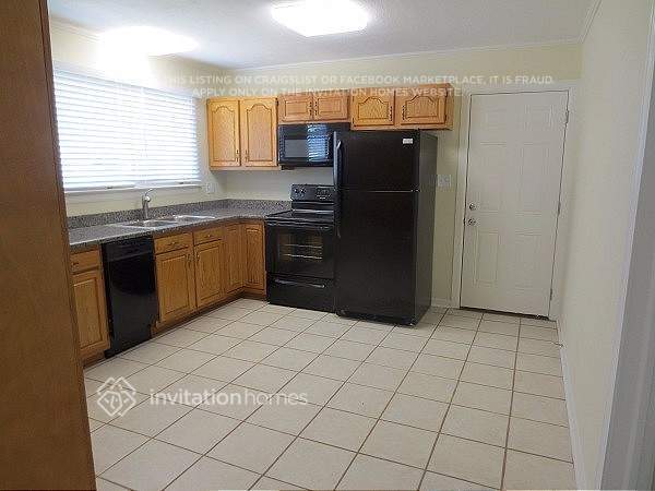 Photo - 1359 Raymond Dr