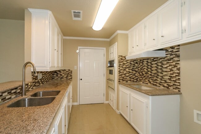 Photo - 7626 Troulon Dr