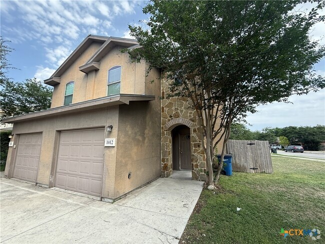 Building Photo - 1012 Brown Rock Dr Rental