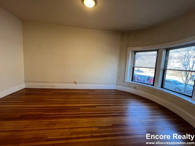 Photo - 1463 Beacon St Unit 11
