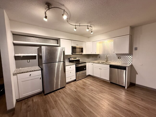 Photo - 209 NE Timbercreek Dr