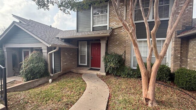 Photo - 1015 E Yager Ln Unit 157