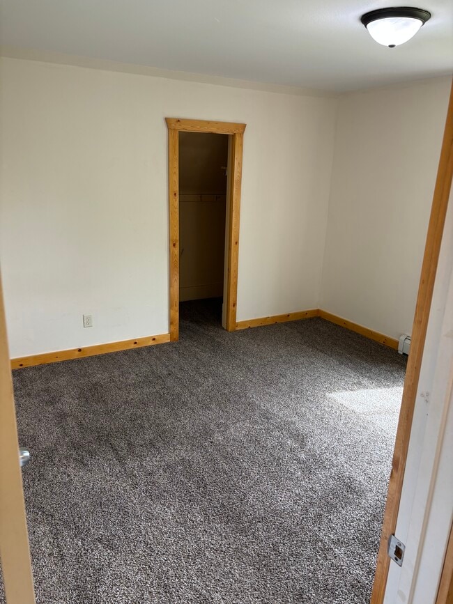 1126 2nd St SE Unit 2