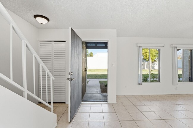 Photo - Beautiful 3-Bedroom Townhome in Northern Manor West