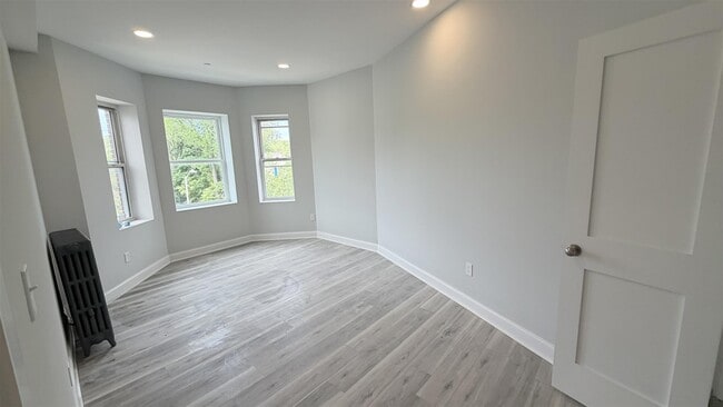 Photo - 78 Kirkland St Unit 35