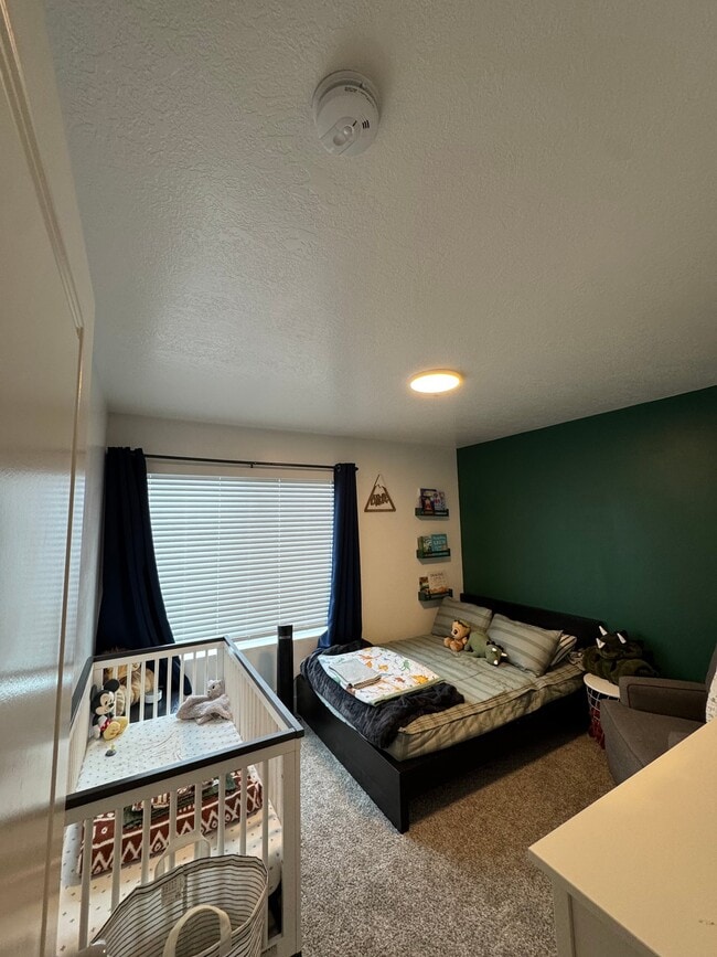 Photo - 431 W 85 S