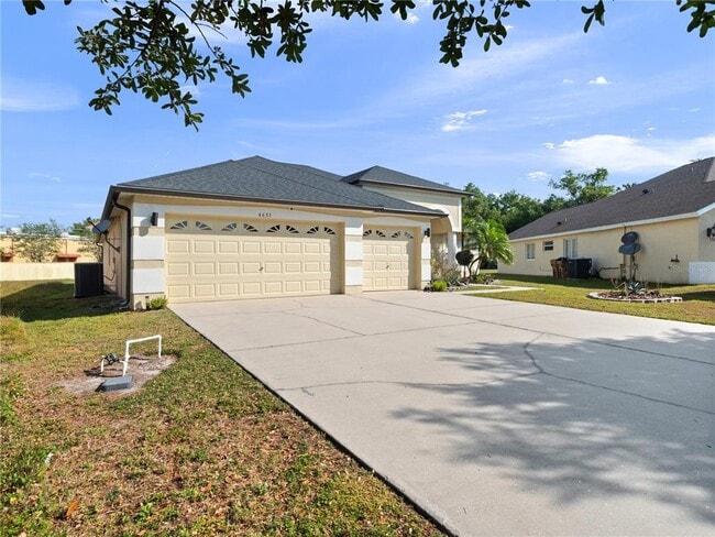 Photo - 4633 Huron Bay Cir