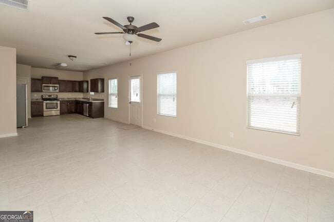 Photo - 75 Michelle Wy