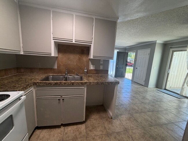 124 Del Norte Ct
