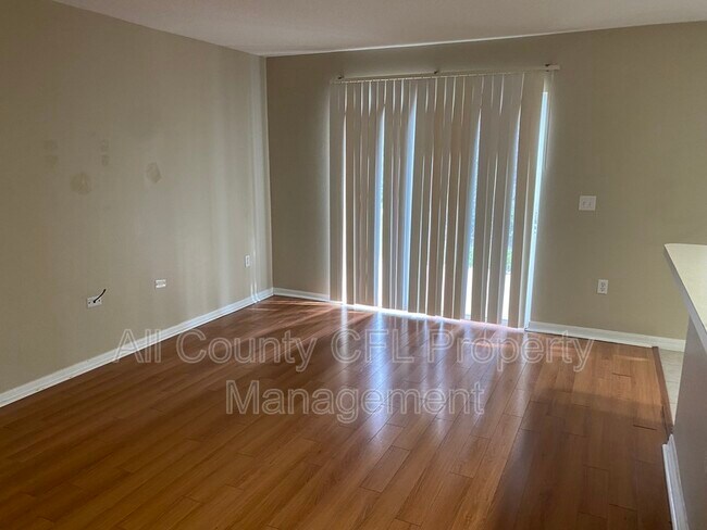 Photo - 118 Philadelphia Way