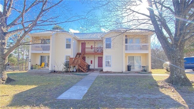 Building Photo - 102 Deer Ln Unit 7