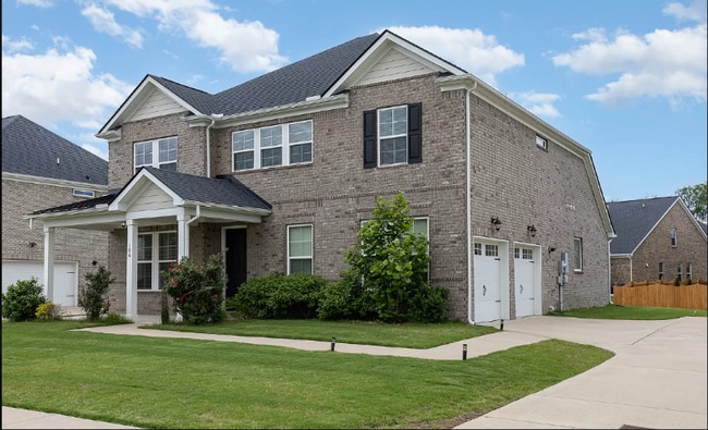 Photo - 106 Durham Ln