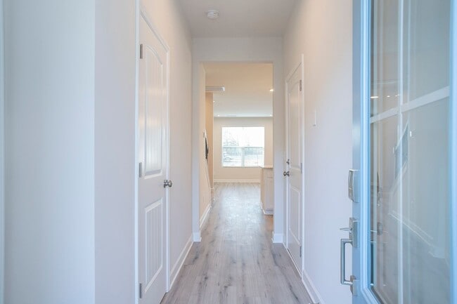 Photo - 2031 Sperling Dr