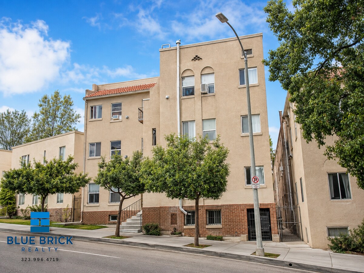 Photo - 1527 4th St Unidad 300