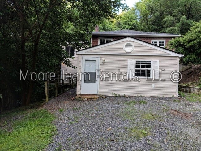 Photo - 348 Browning Ave Apartamento Unidad #2