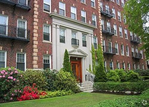 Building Photo - 1850 Commonwealth Ave Rental