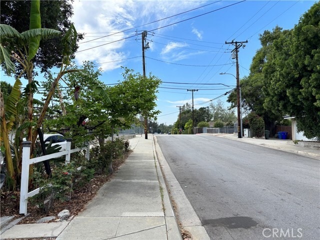 Photo - 130 E Sycamore Ave