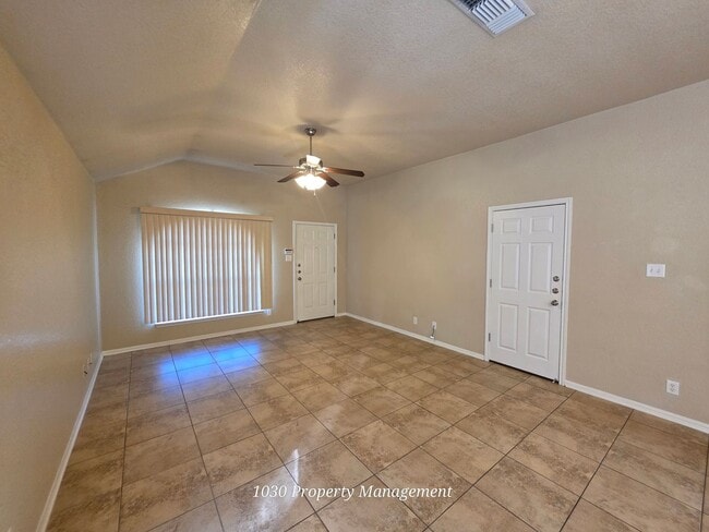 Photo - 2 Bed/2 Bath Duplex in Trimmier Estates!