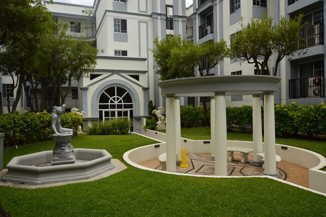 Building Photo - Fountain at Makiki - 3 bedroom, 2 bath con... Unit 408 Rental
