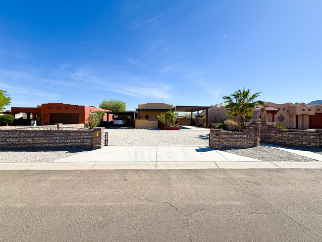Photo - 13289 Onammi Ave