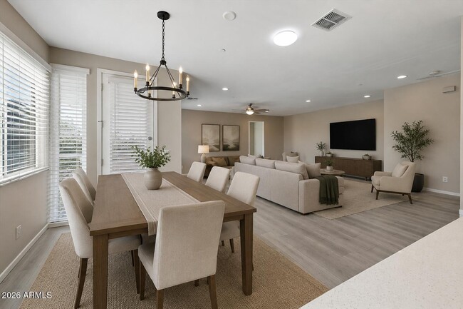 Photo - 1250 Abbey Ln Unidad 200