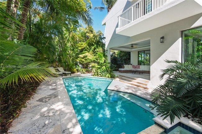 Photo - 650 Curtiswood Dr