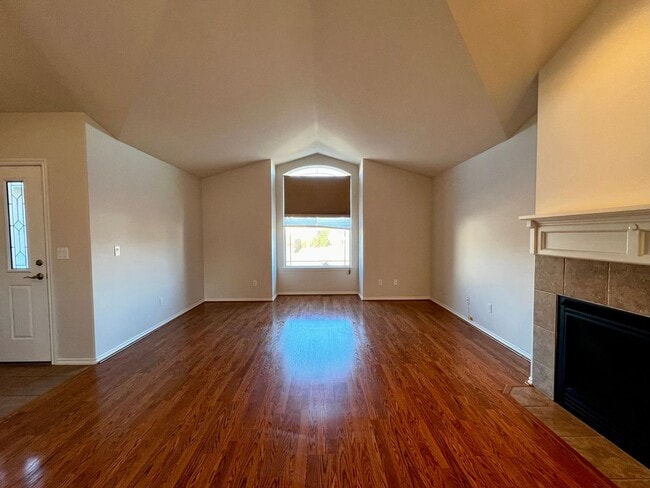 Photo - 8800 Midvale Rd