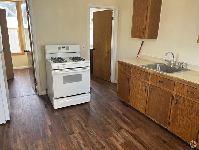 Building Photo - 821 W 26th St Unit 3 Rental
