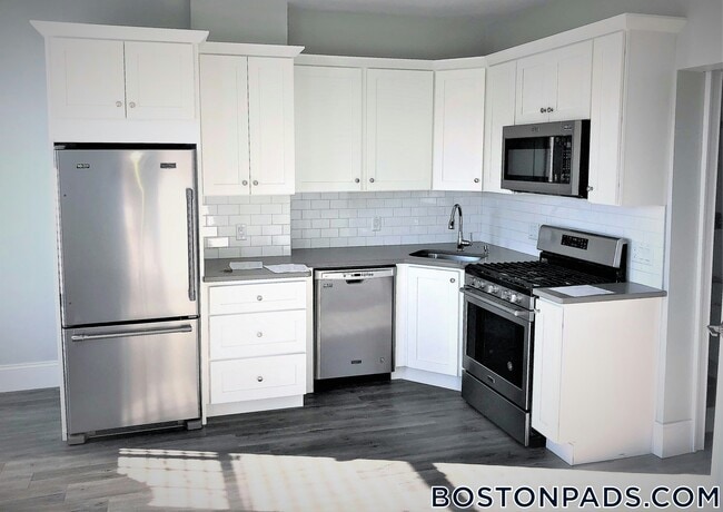 Photo - 195 Maverick St Unidad 2