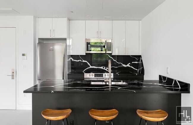 Building Photo - HENRY HUDSON PKWY E Unit 602 Rental