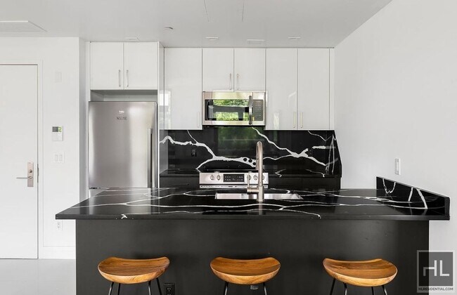 HENRY HUDSON PKWY E - HENRY HUDSON PKWY E Apartment Unit 602