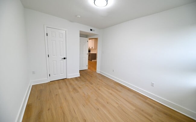 Photo - 1230 Penn St