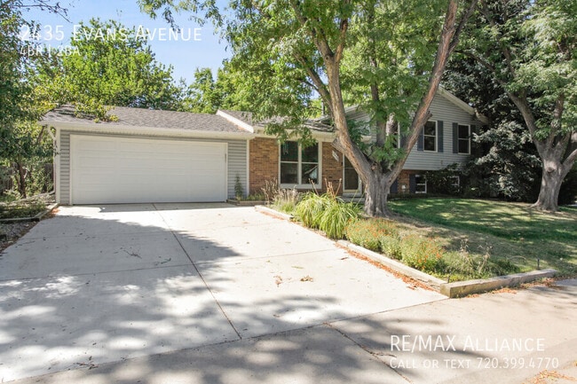 Photo - 2435 Evans Ave