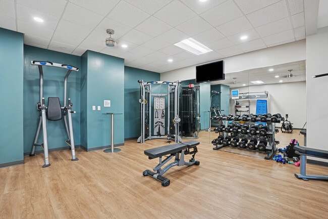 Center Place - Gym - Center Place