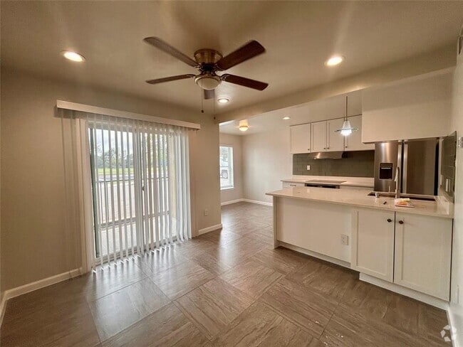 Building Photo - 901 E 40th St Unit 303 Rental